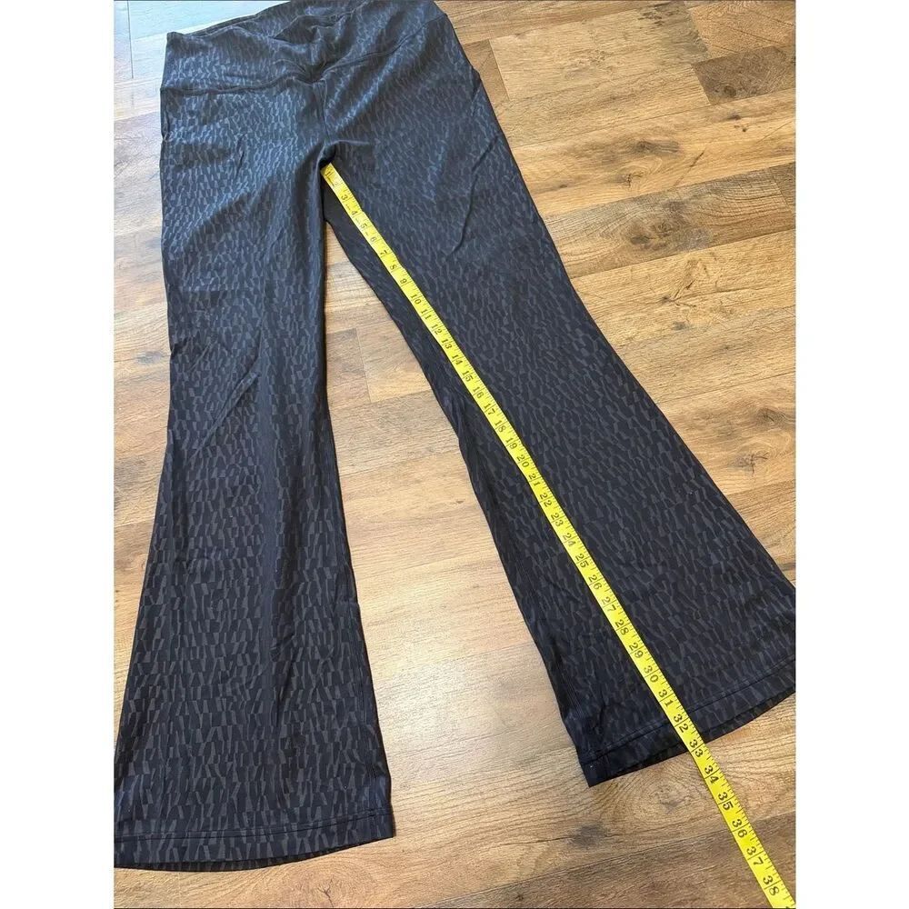 Lululemon leggings - Picture 2 of 6
